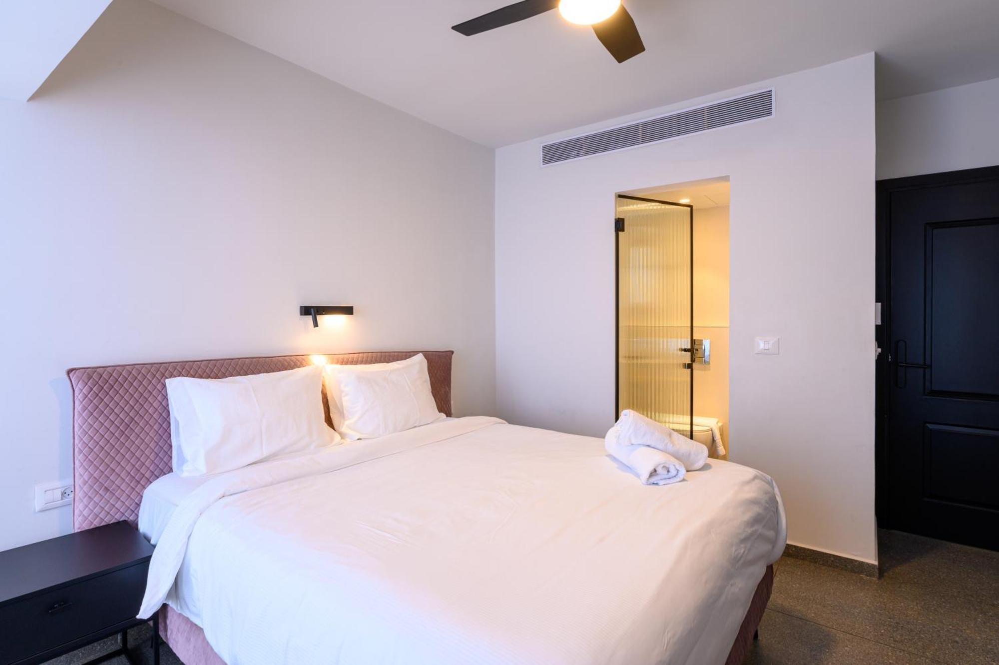 Rokah Luxury Villa At Ramat Hahayal Tel-Aviv Szoba fotó